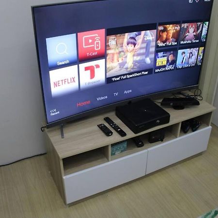 Huge A2J Executive Luxury 1Br Suite Near Abs Cbn, Gma Манила Экстерьер фото