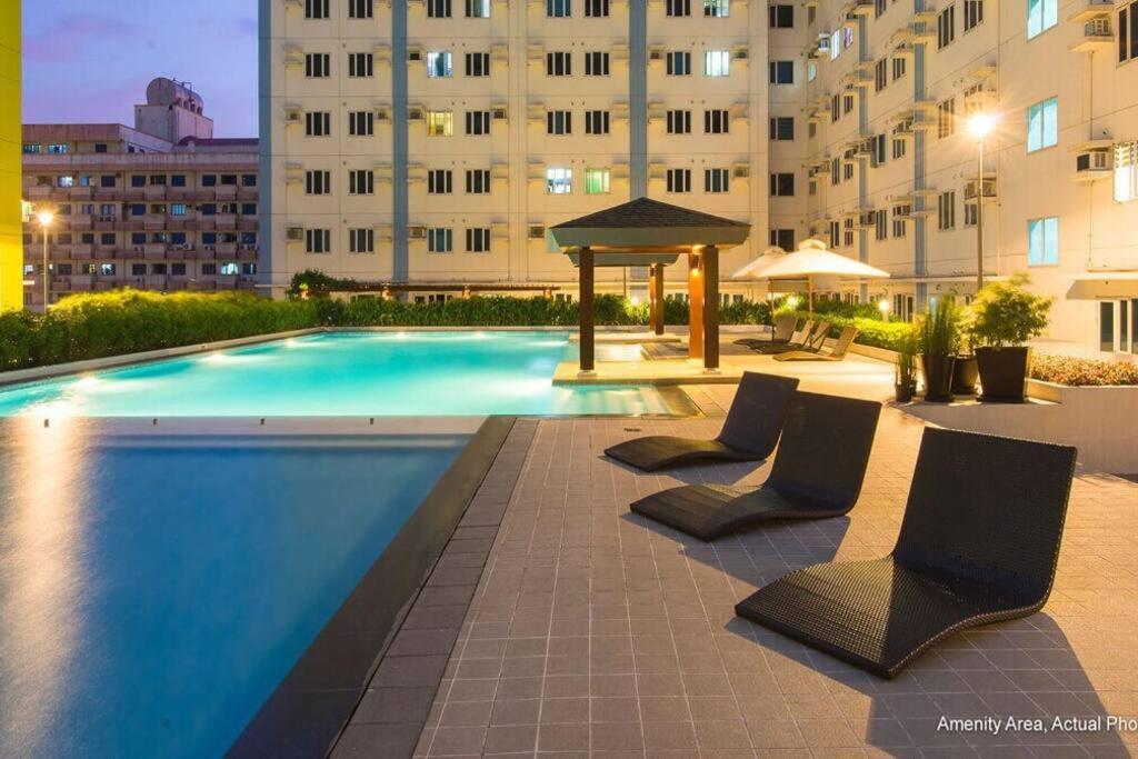 Huge A2J Executive Luxury 1Br Suite Near Abs Cbn, Gma Манила Экстерьер фото