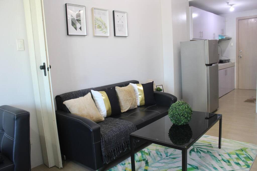 Huge A2J Executive Luxury 1Br Suite Near Abs Cbn, Gma Манила Экстерьер фото