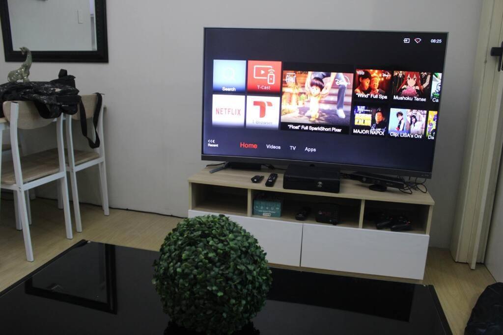 Huge A2J Executive Luxury 1Br Suite Near Abs Cbn, Gma Манила Экстерьер фото